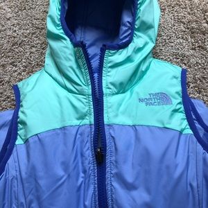 NWOT. The Northface girls reversible vest
